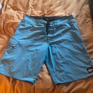 Men’s Quicksilver board shorts size 32